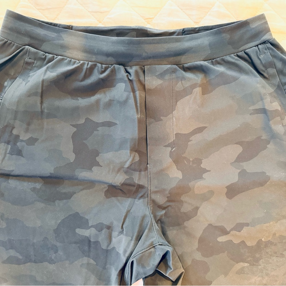Lululemon Surge Jogger in black camo